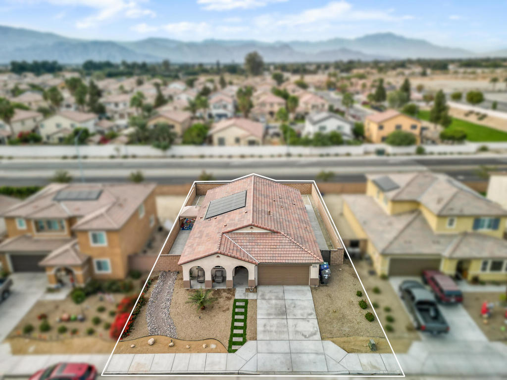 50019 Calle Frontera