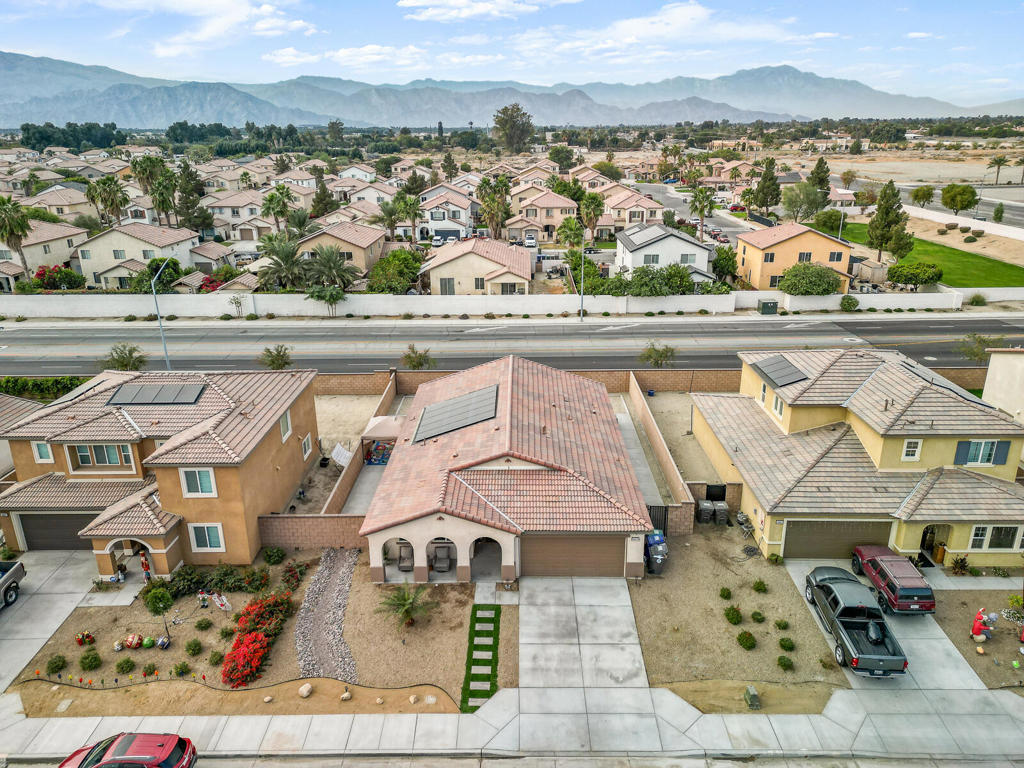 50019 Calle Frontera