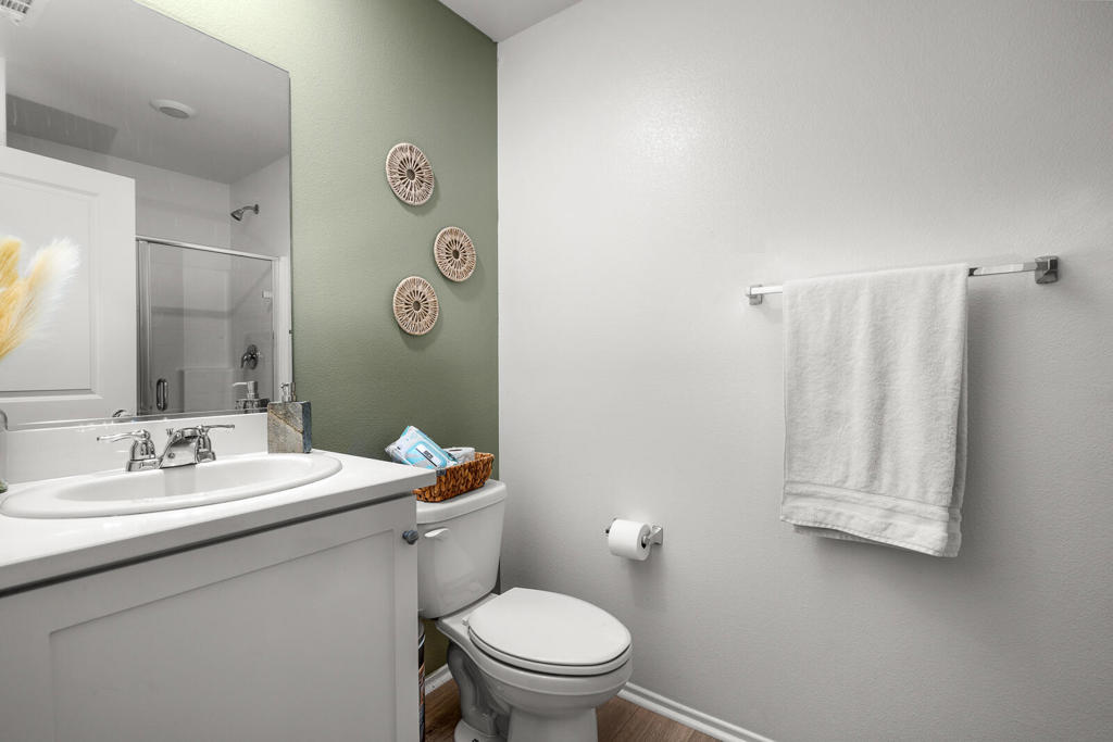 50019 Calle Frontera