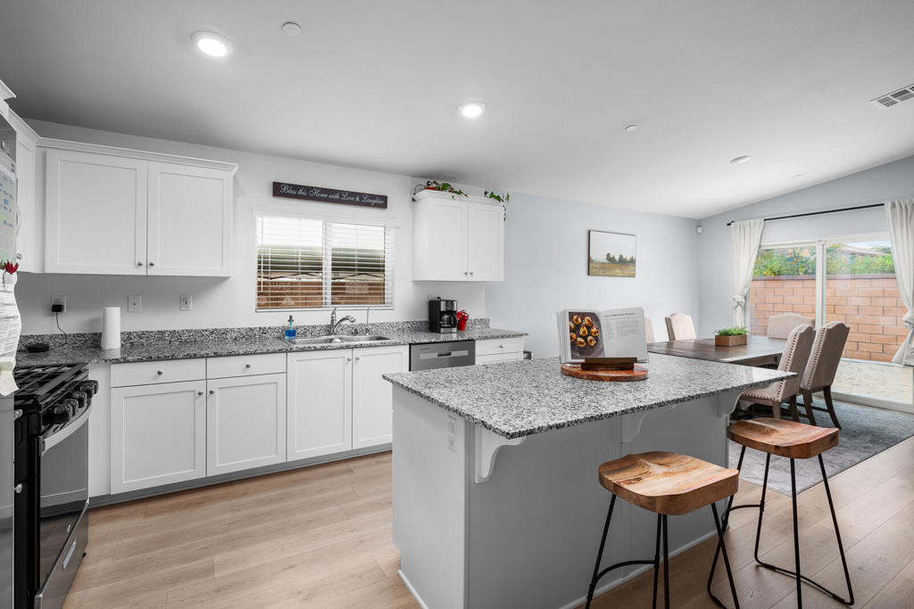 50019 Calle Frontera