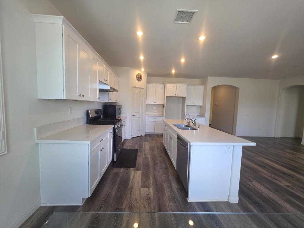 81380 Van Gogh Court