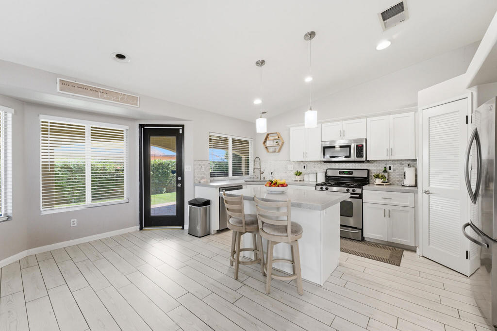 47662 Black Mountain Street