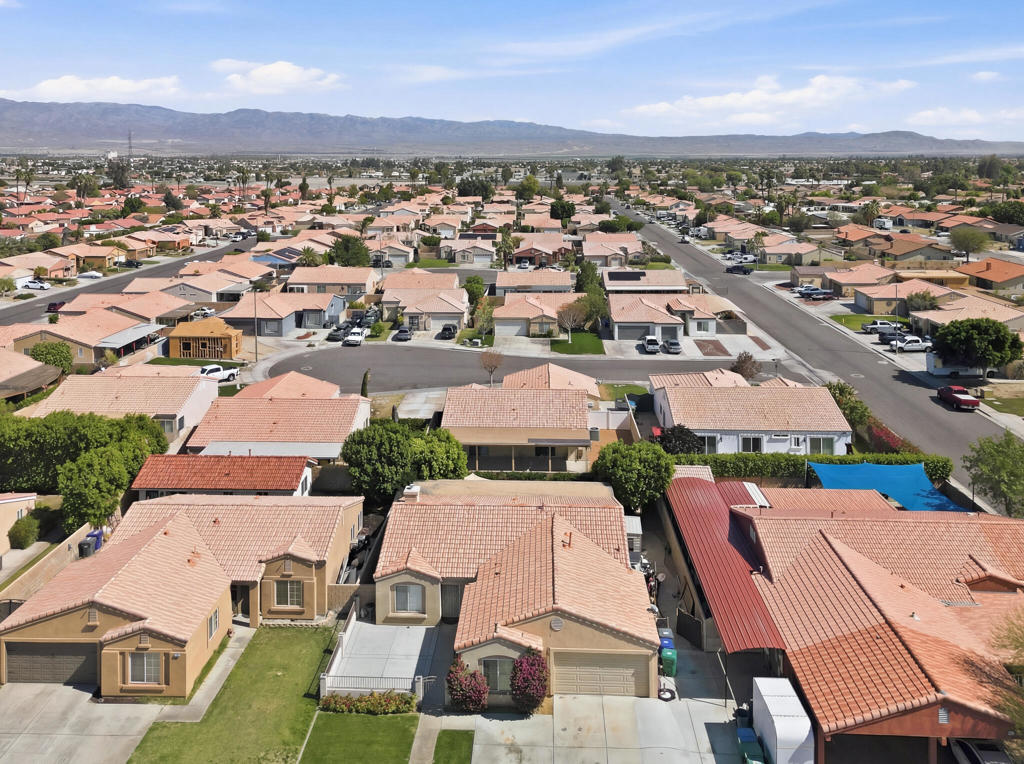 47662 Black Mountain Street