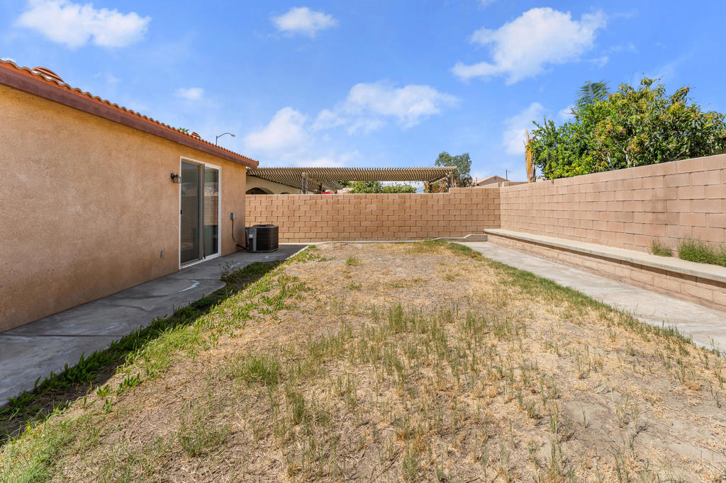80722 Diamondback Trail