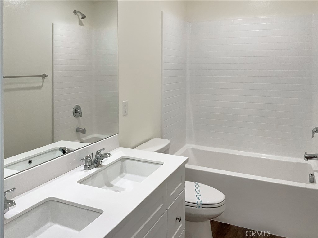 16523 Monteviejo Street