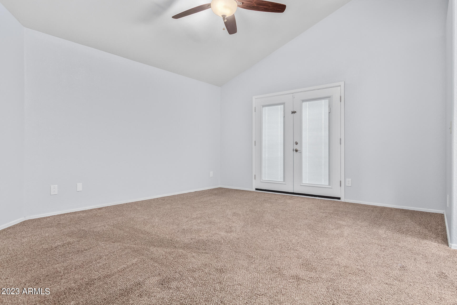 441 S MAPLE Street, 157
