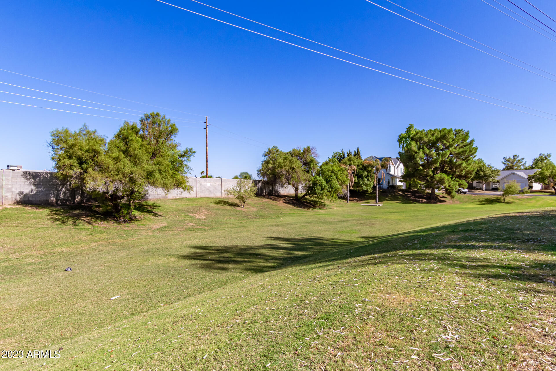 441 S MAPLE Street, 157