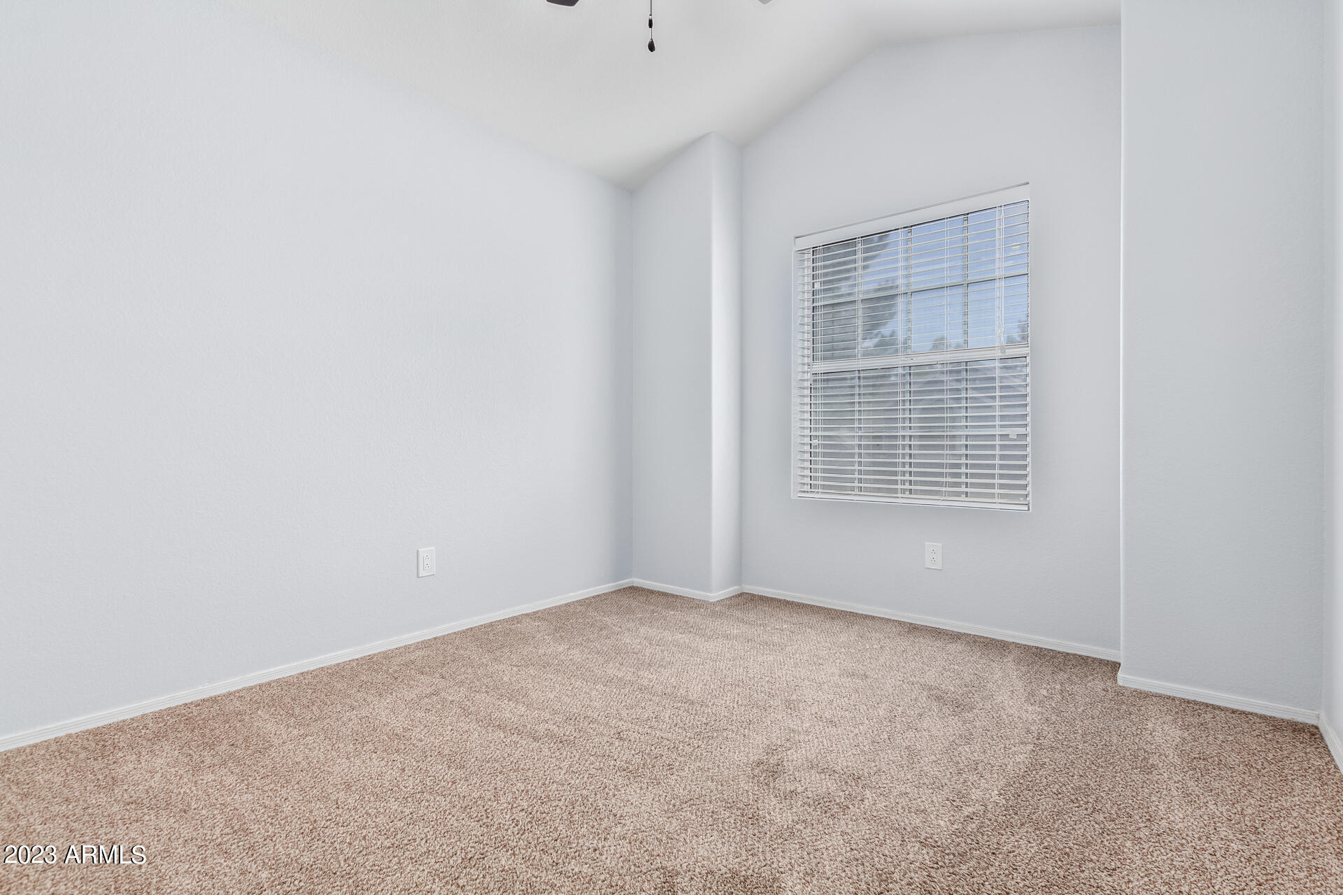 441 S MAPLE Street, 157