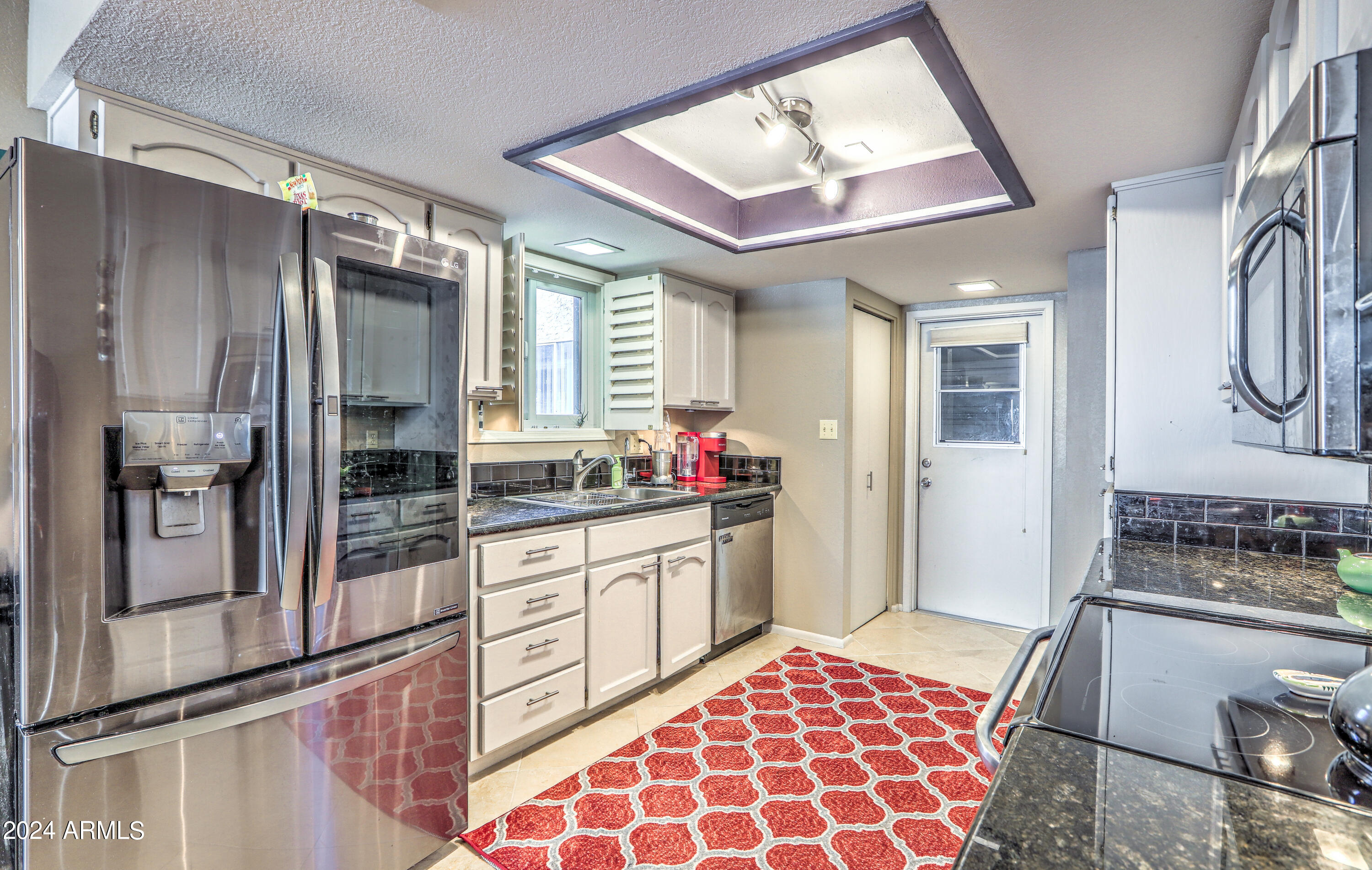 3345 E UNIVERSITY Drive, 33
