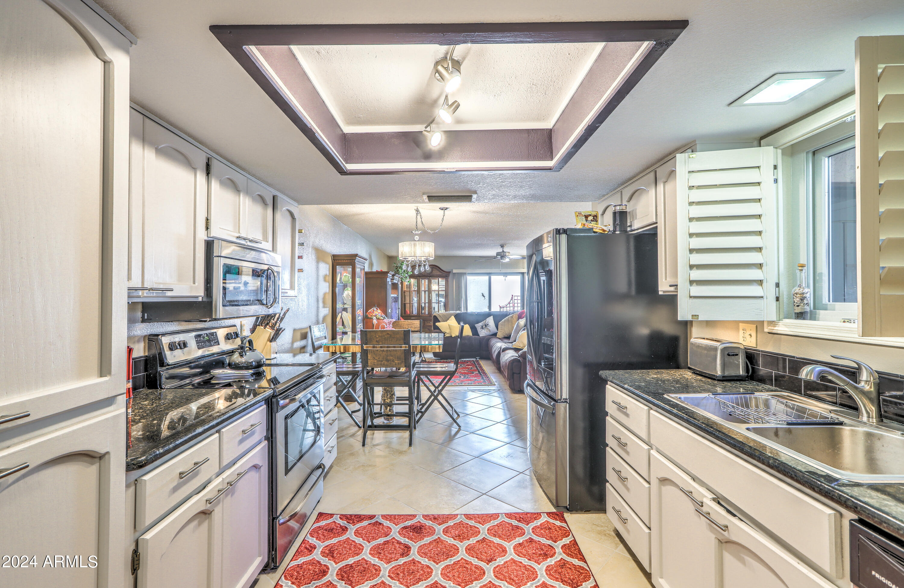 3345 E UNIVERSITY Drive, 33