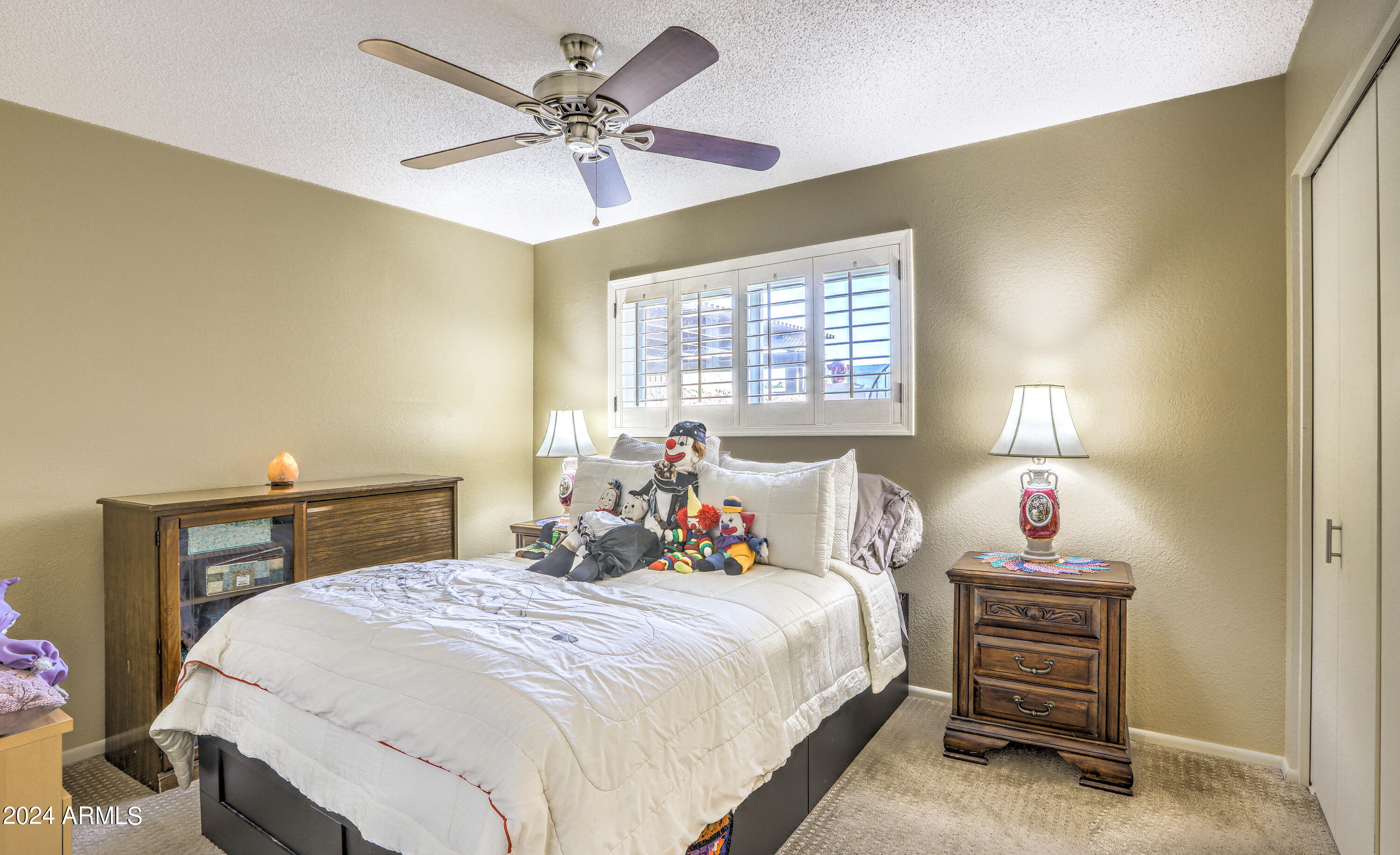 3345 E UNIVERSITY Drive, 33