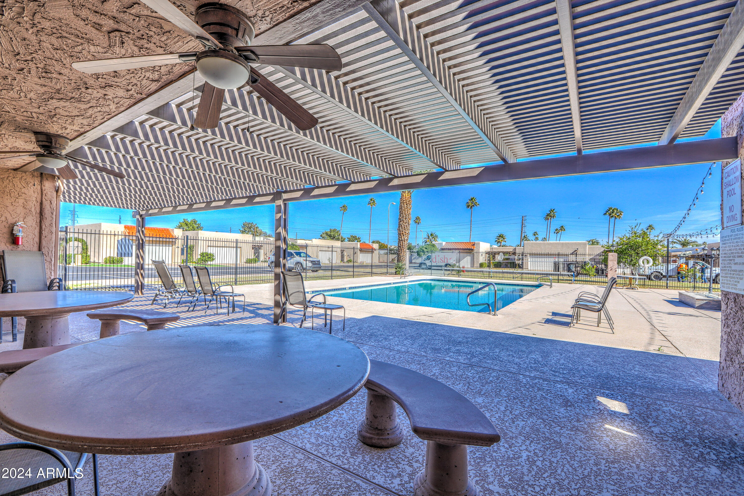 3345 E UNIVERSITY Drive, 33