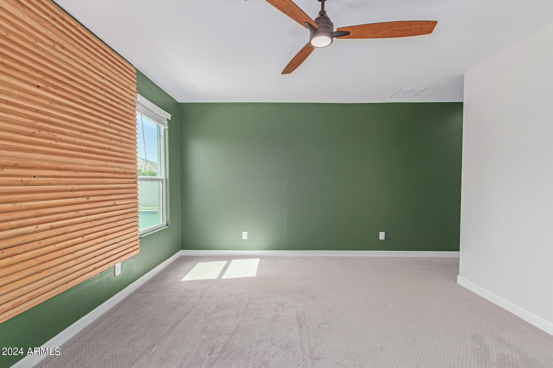 38141 W SANTA MONICA Avenue