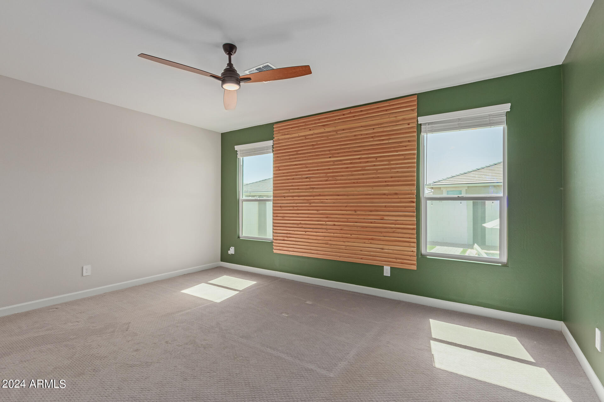 38141 W SANTA MONICA Avenue