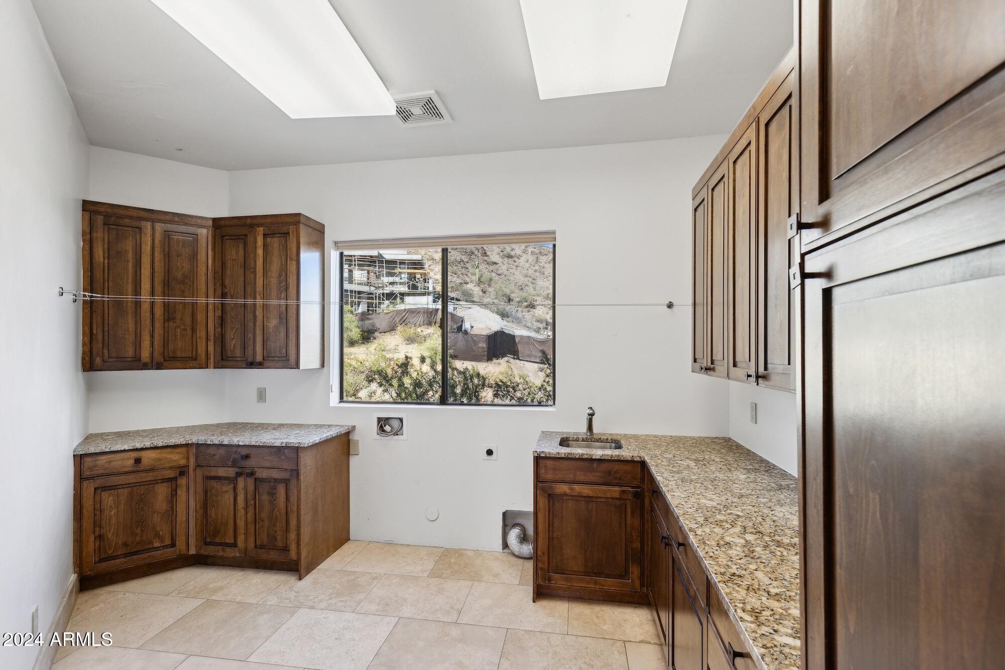 13634 S CANYON Drive