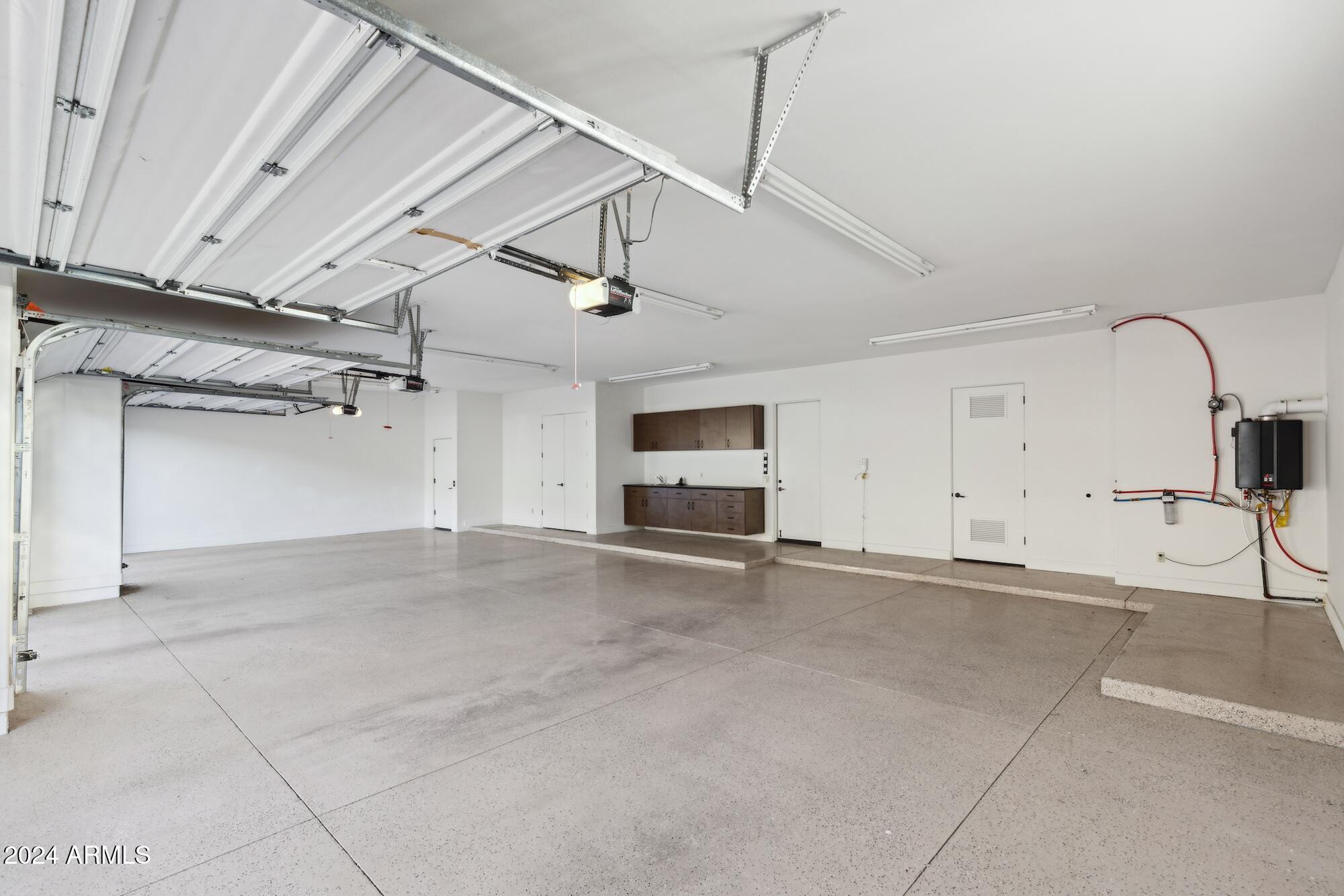 13634 S CANYON Drive