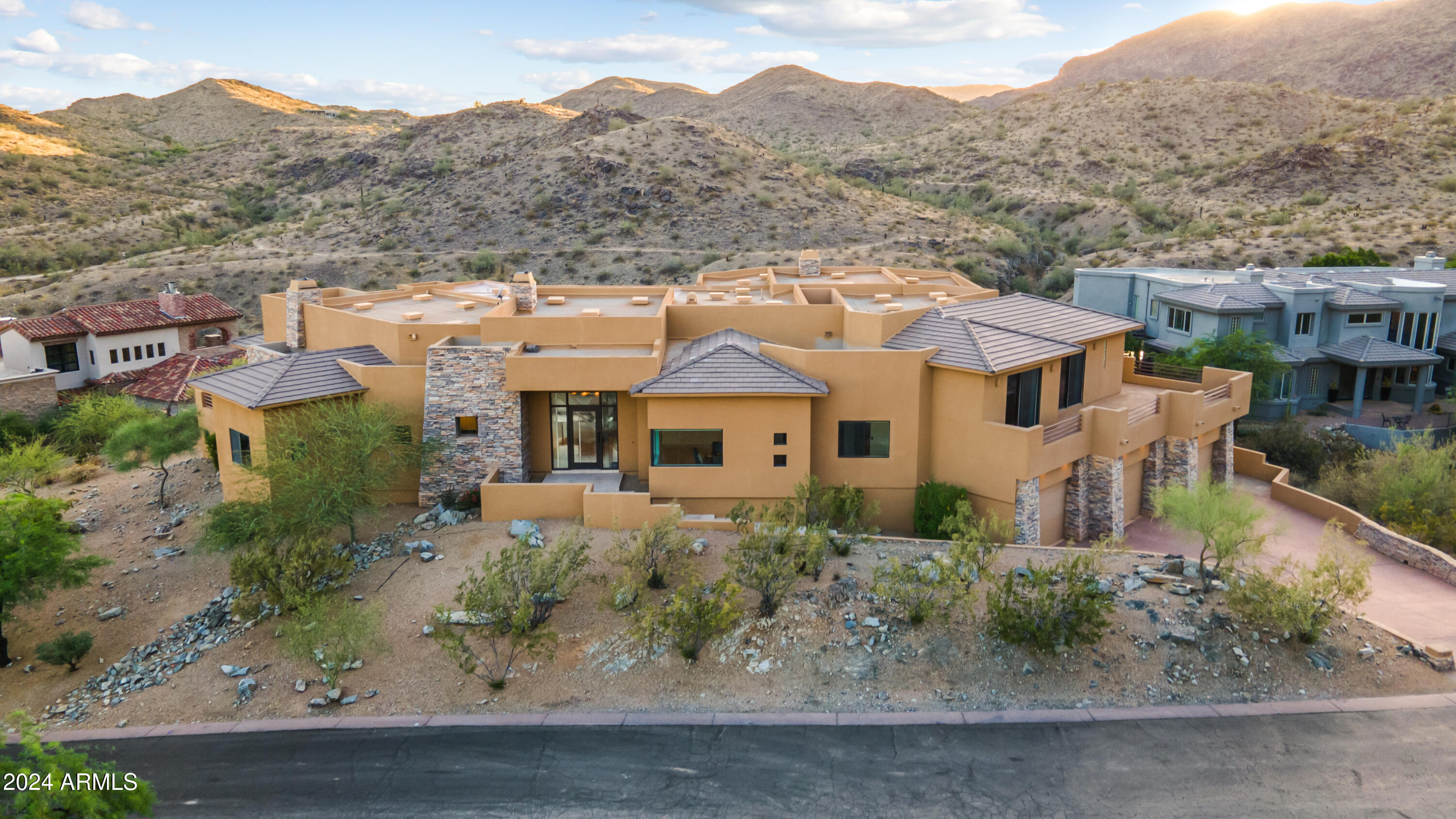 13634 S CANYON Drive