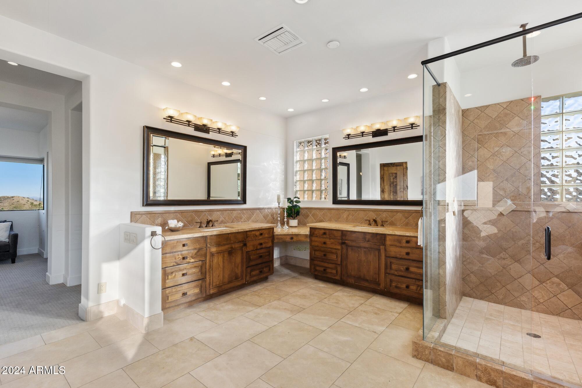 13634 S CANYON Drive