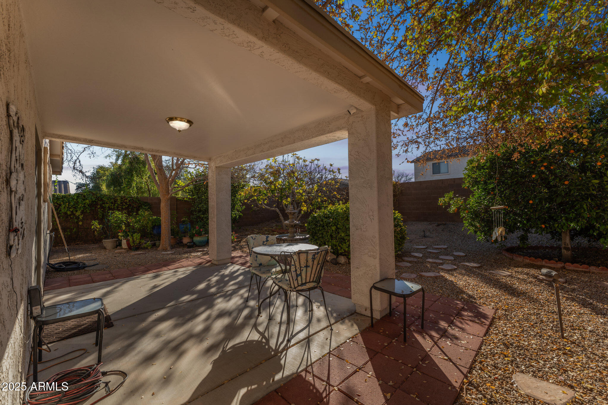 2949 W KRISTINA Avenue
