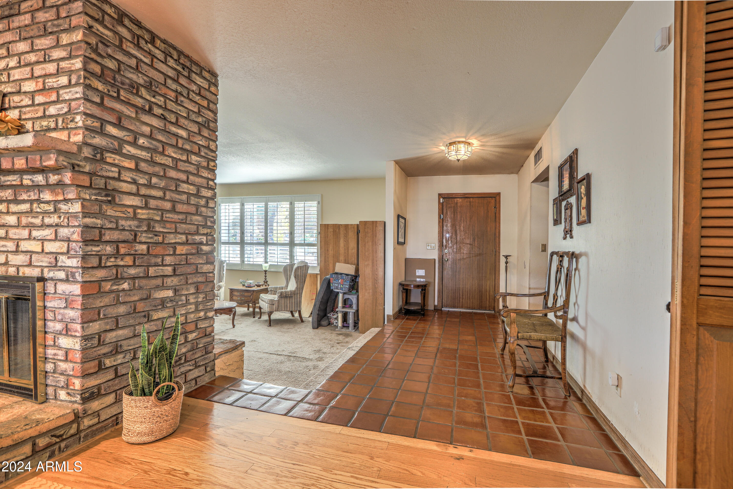 2930 W BELMONT Avenue
