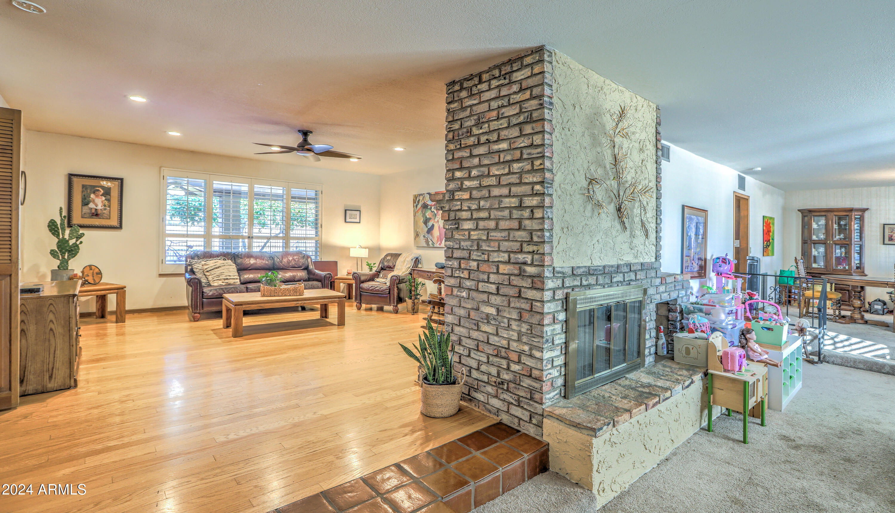 2930 W BELMONT Avenue