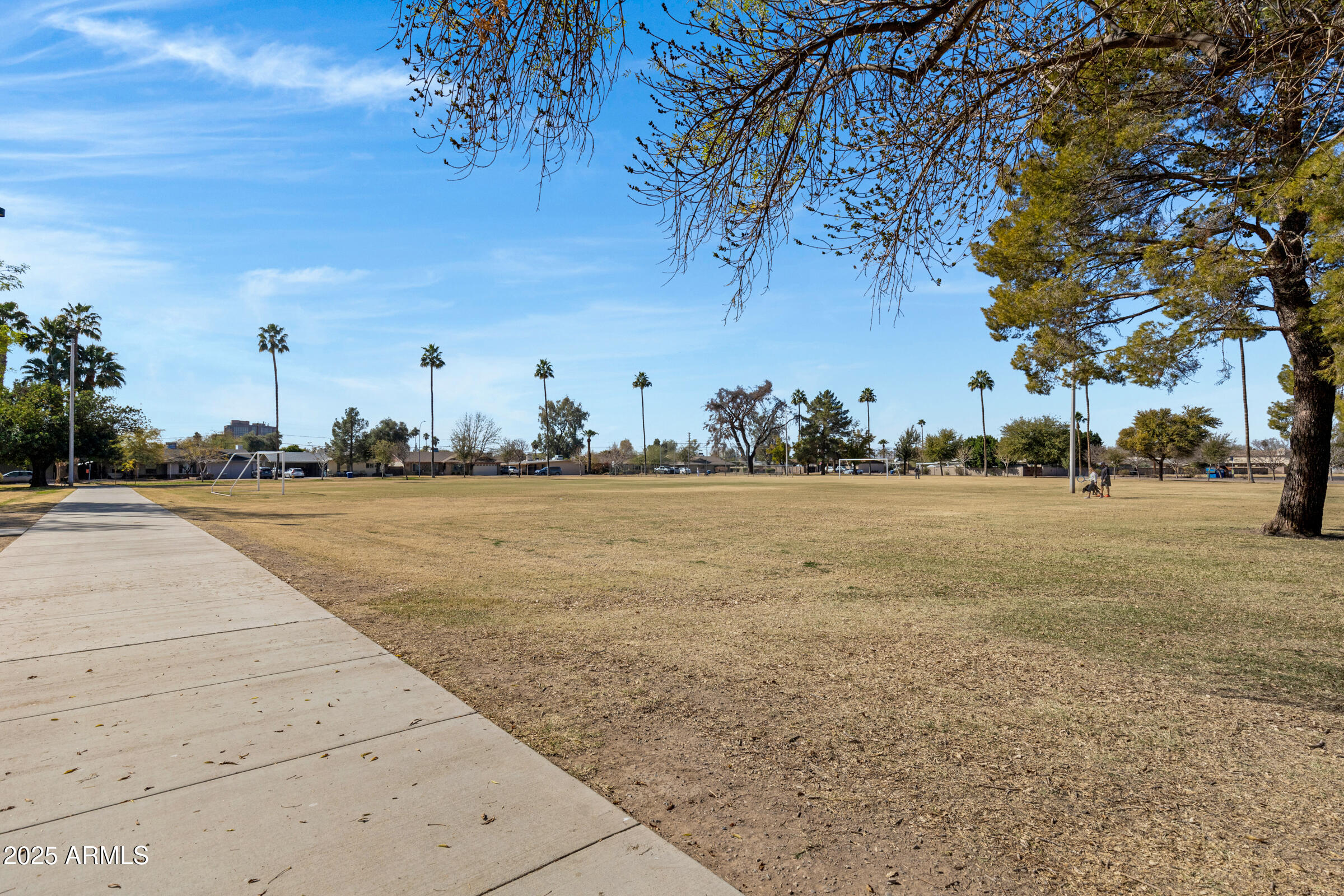 1530 E ALAMEDA Drive