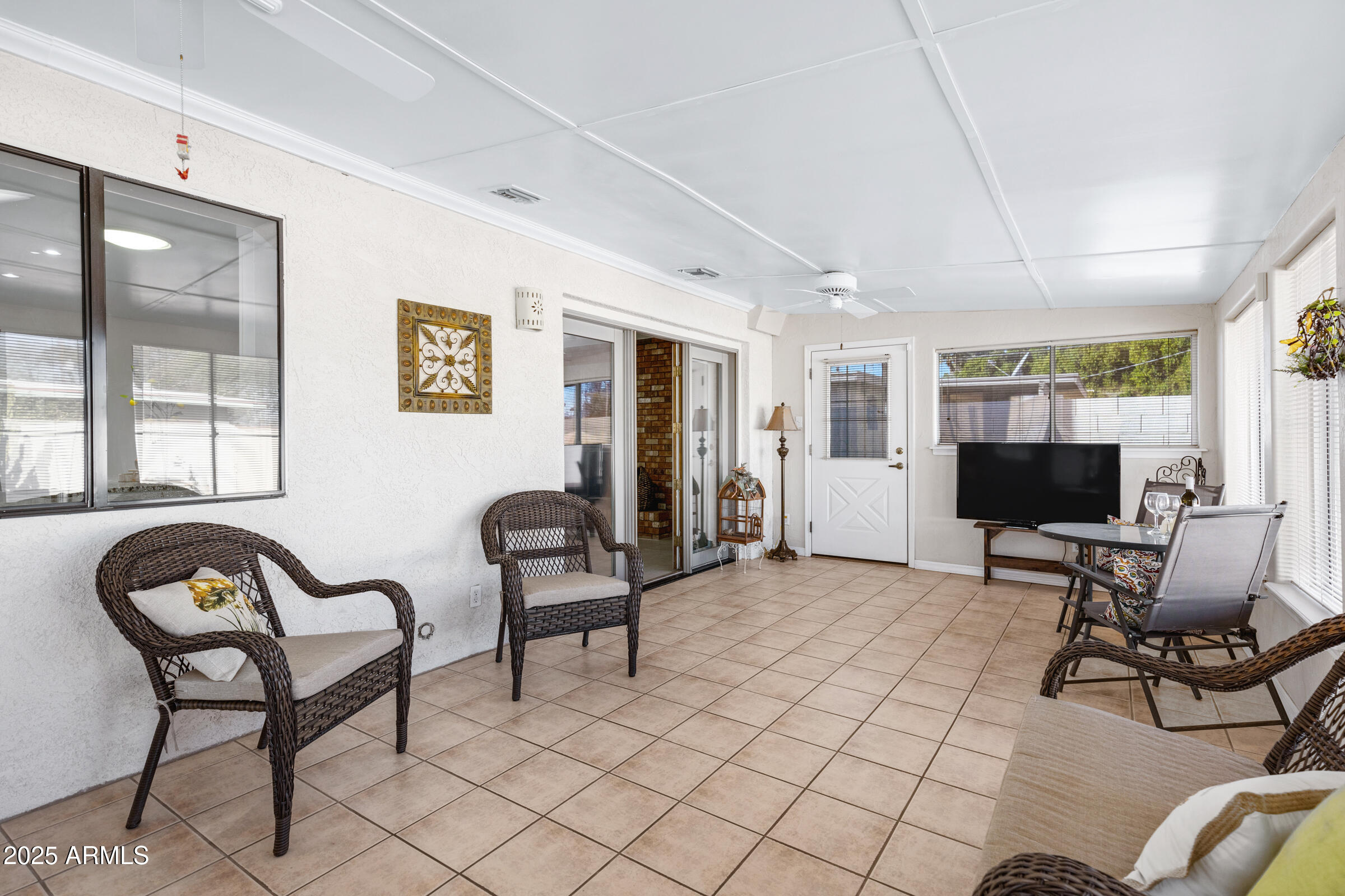 1530 E ALAMEDA Drive