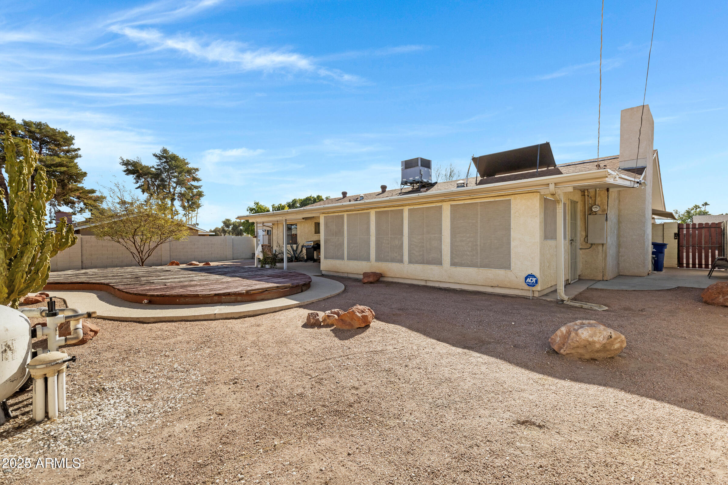 1530 E ALAMEDA Drive