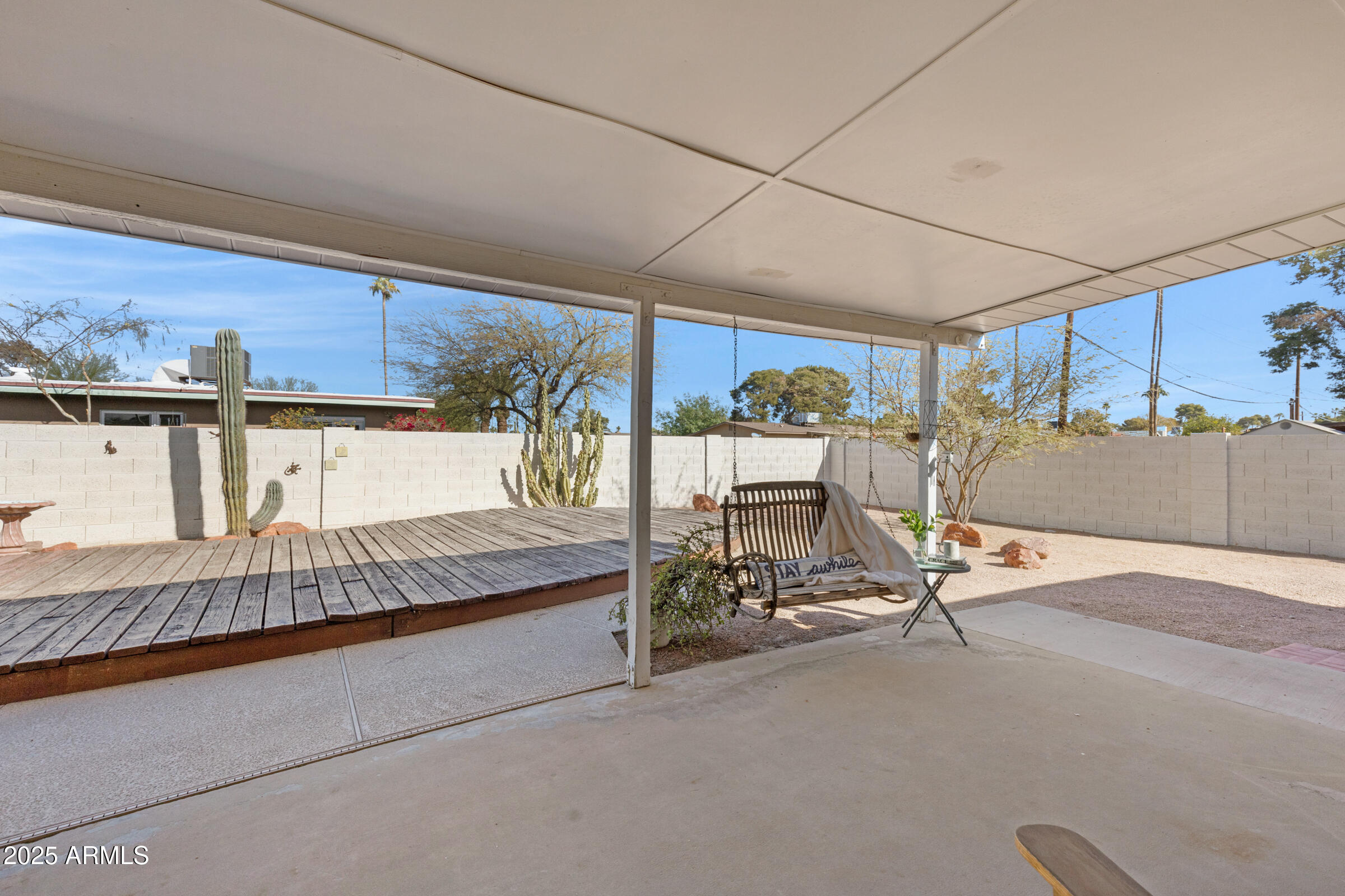 1530 E ALAMEDA Drive
