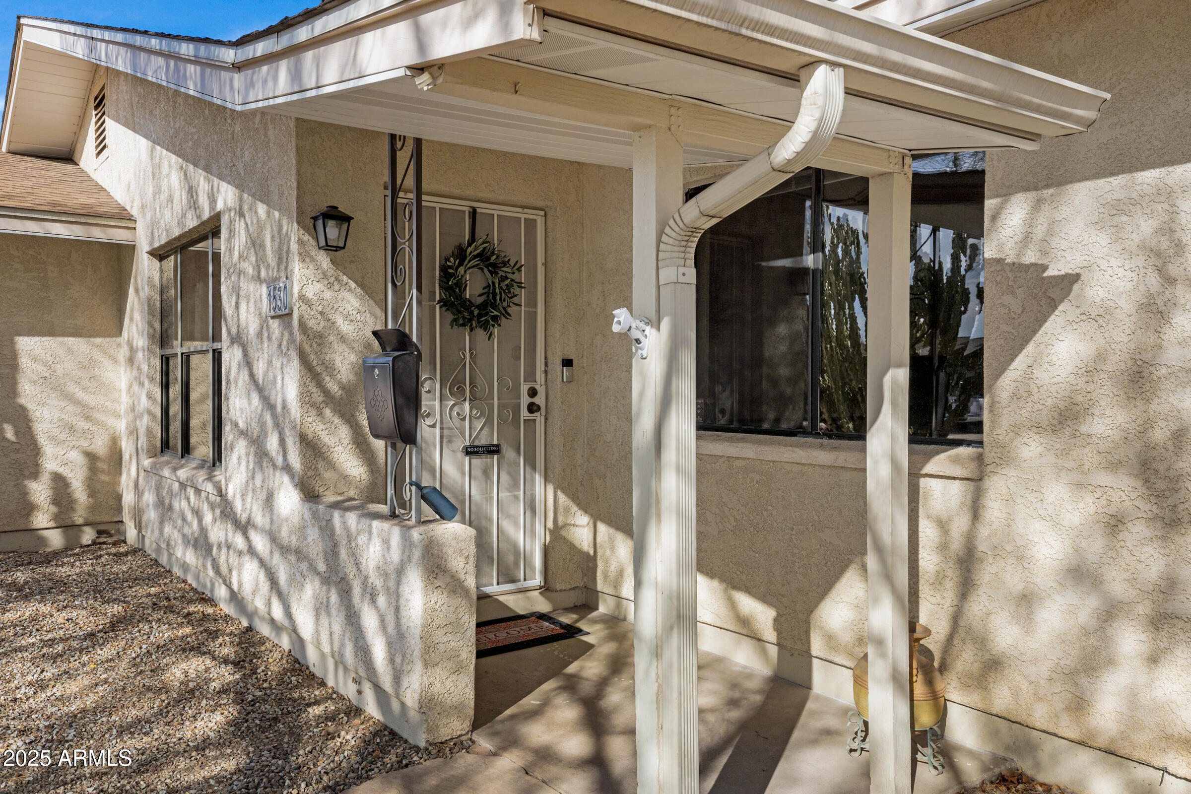 1530 E ALAMEDA Drive