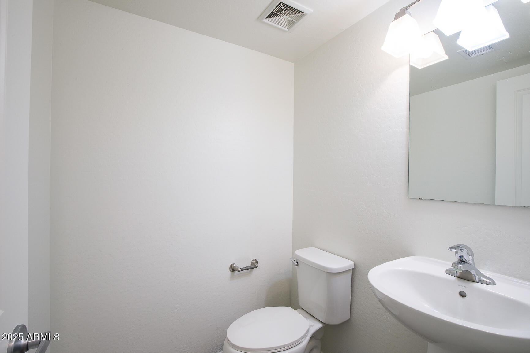 3113 E DANBURY Road 10