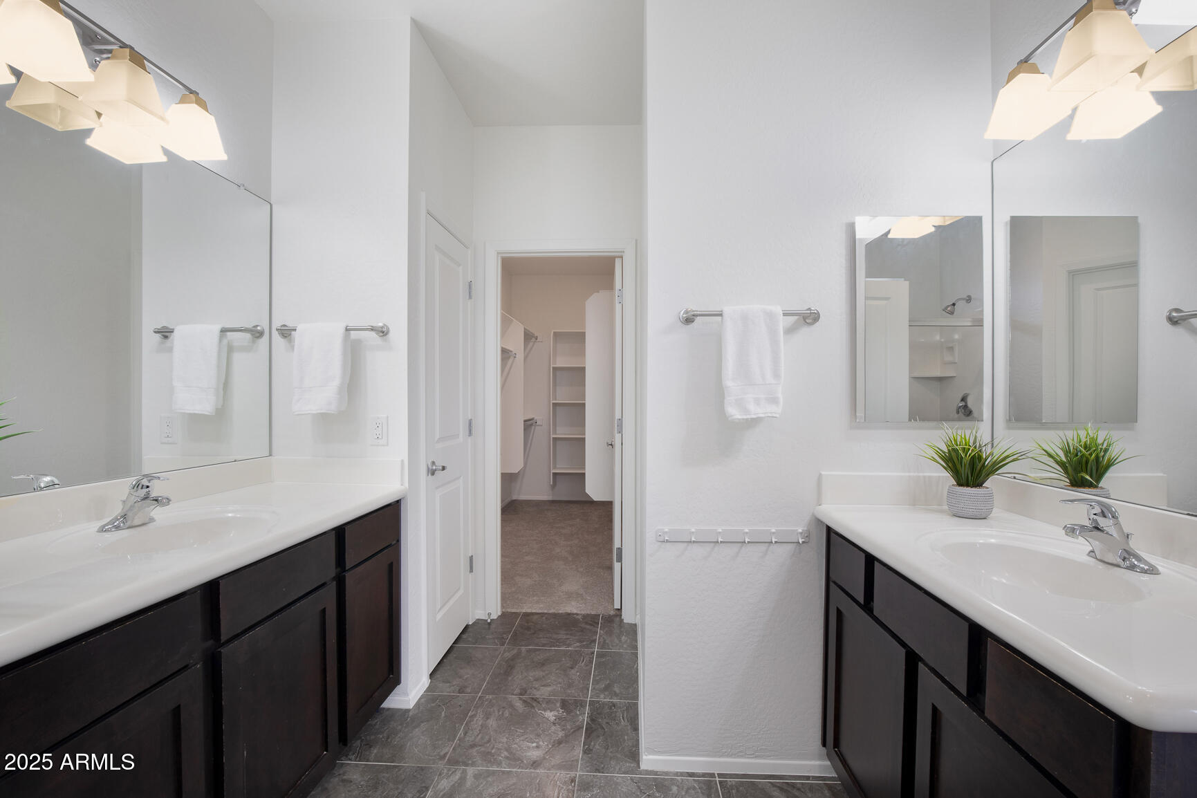 3113 E DANBURY Road 10