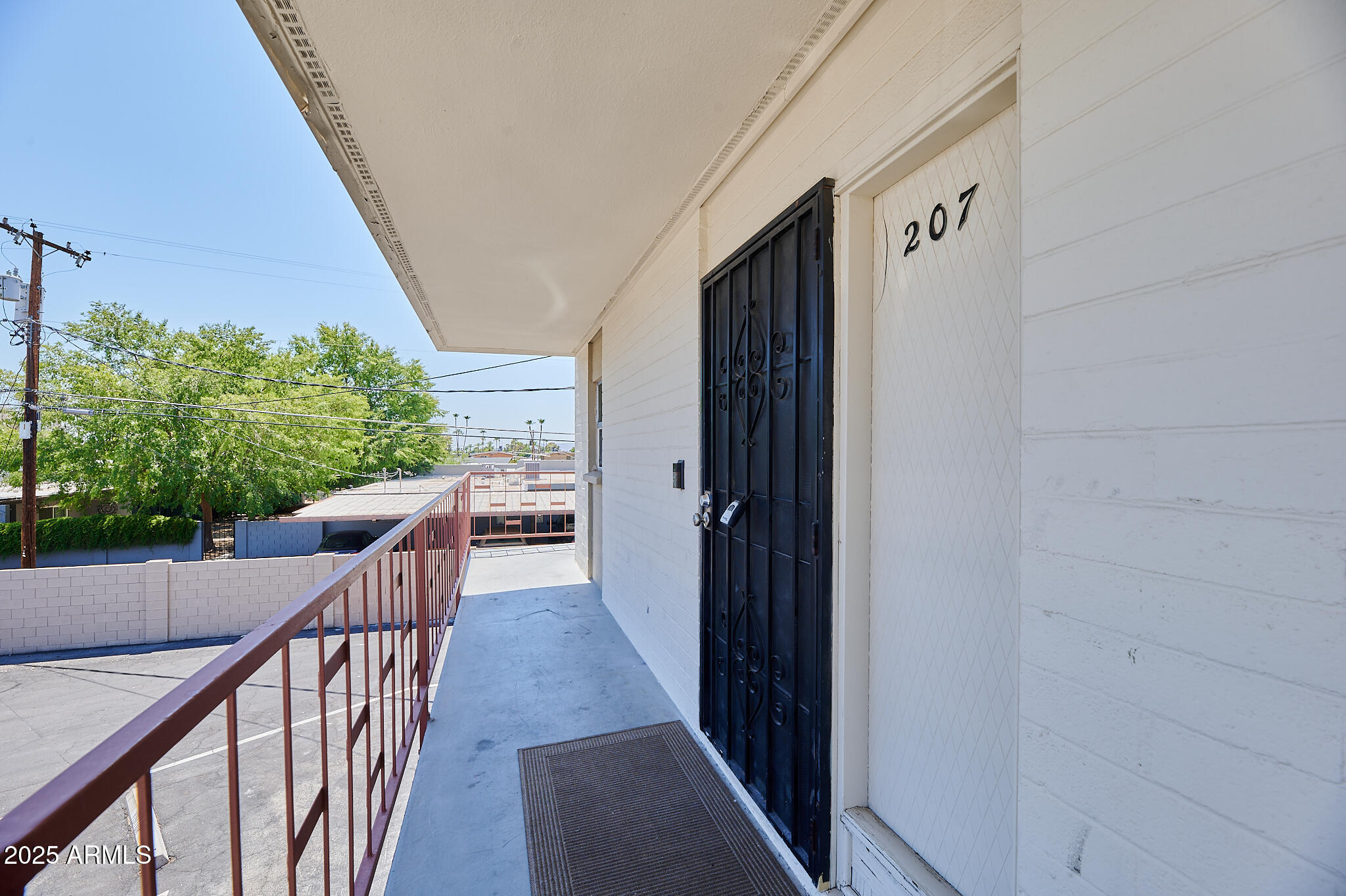 3737 E TURNEY Avenue 207