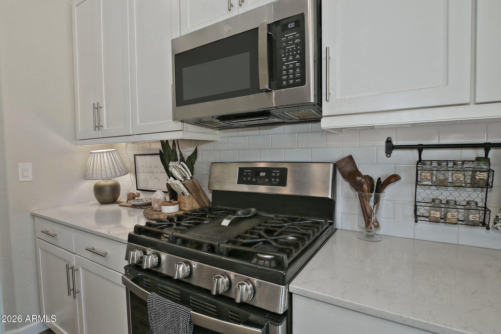 21778 E VIA DE ARBOLES