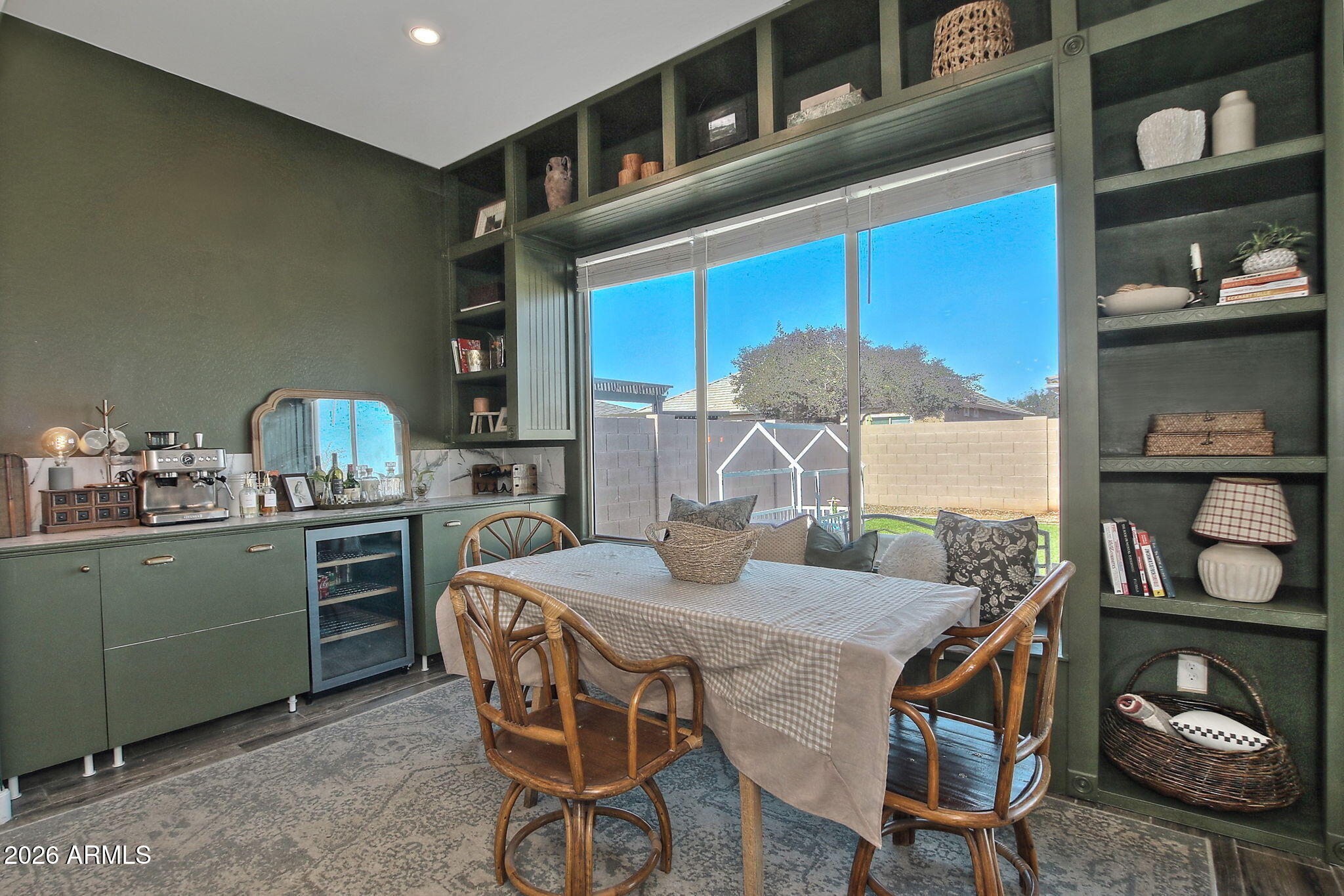 21778 E VIA DE ARBOLES