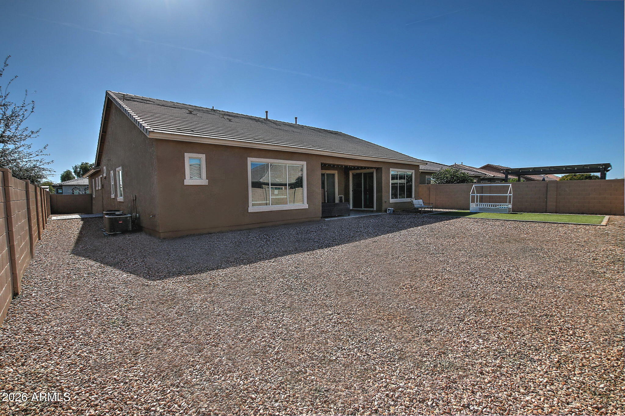 21778 E VIA DE ARBOLES