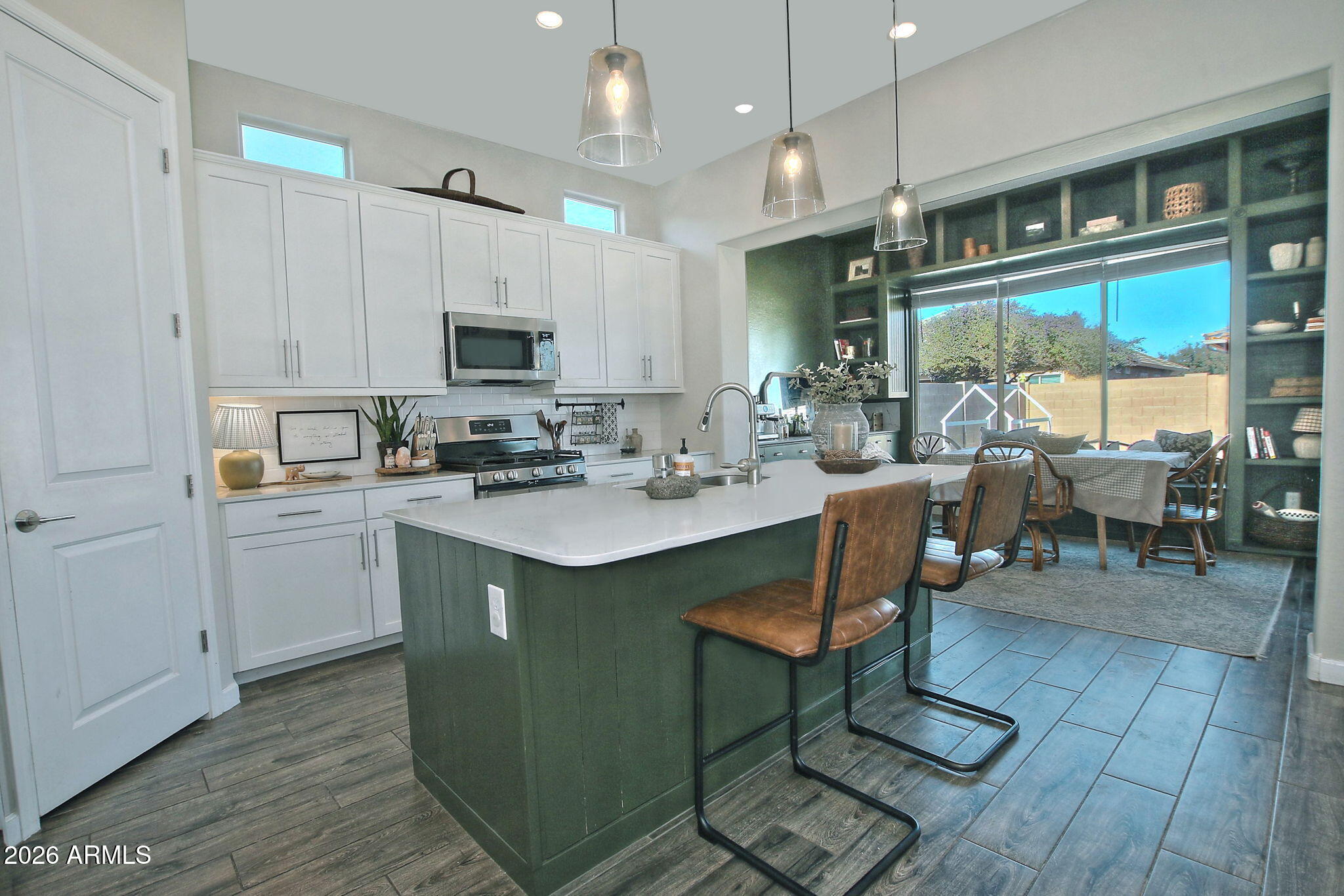 21778 E VIA DE ARBOLES