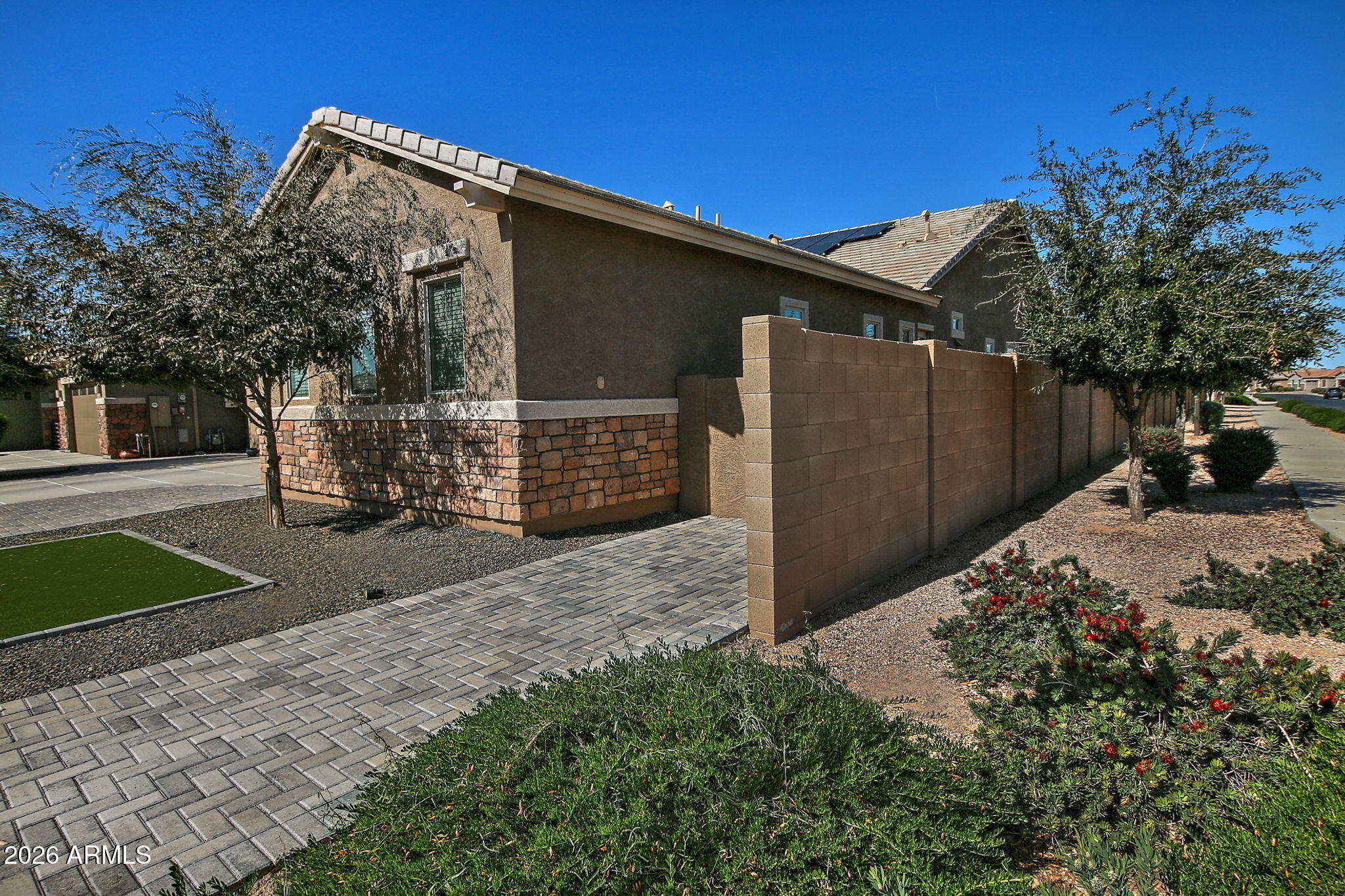 21778 E VIA DE ARBOLES