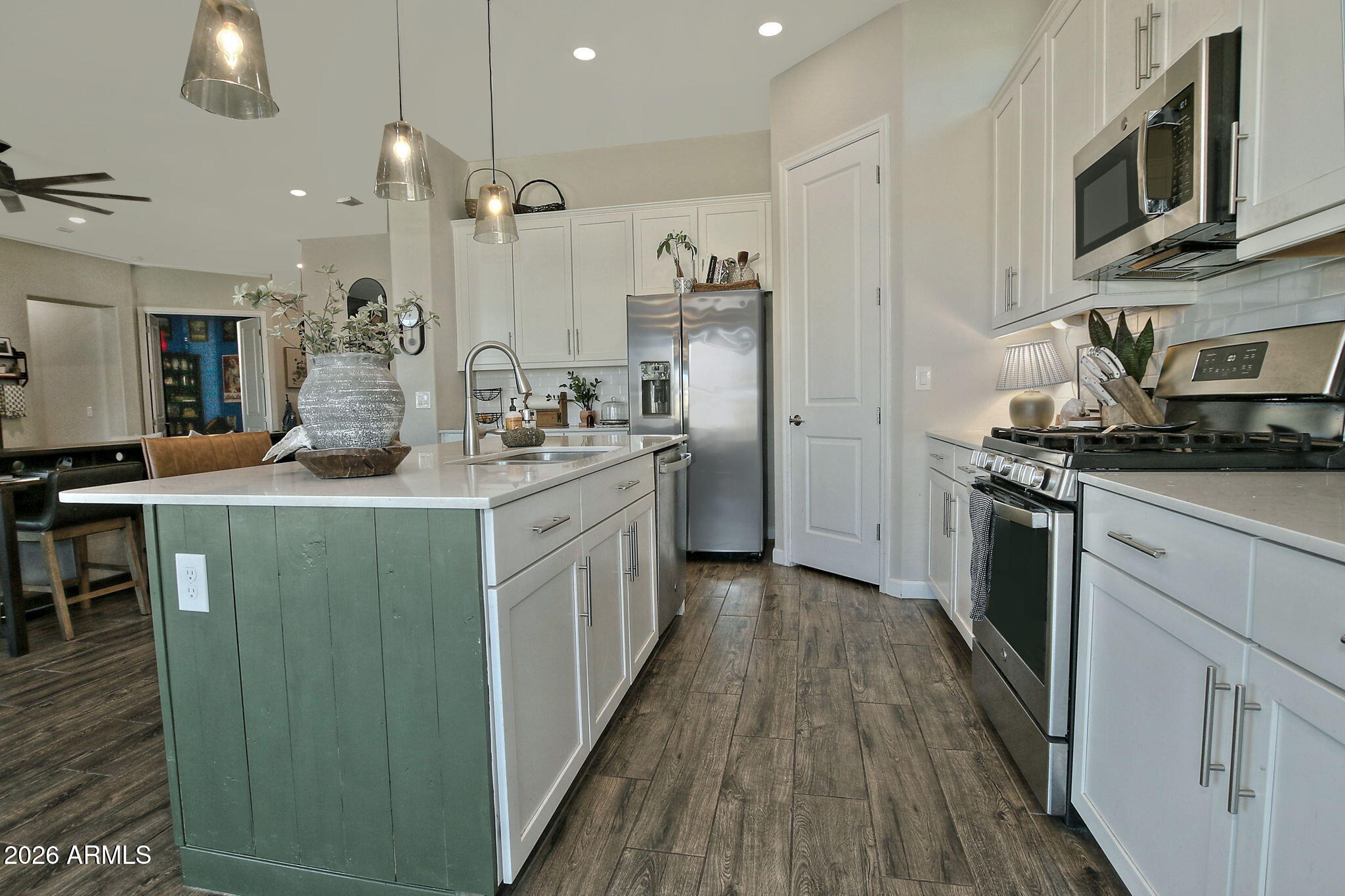 21778 E VIA DE ARBOLES