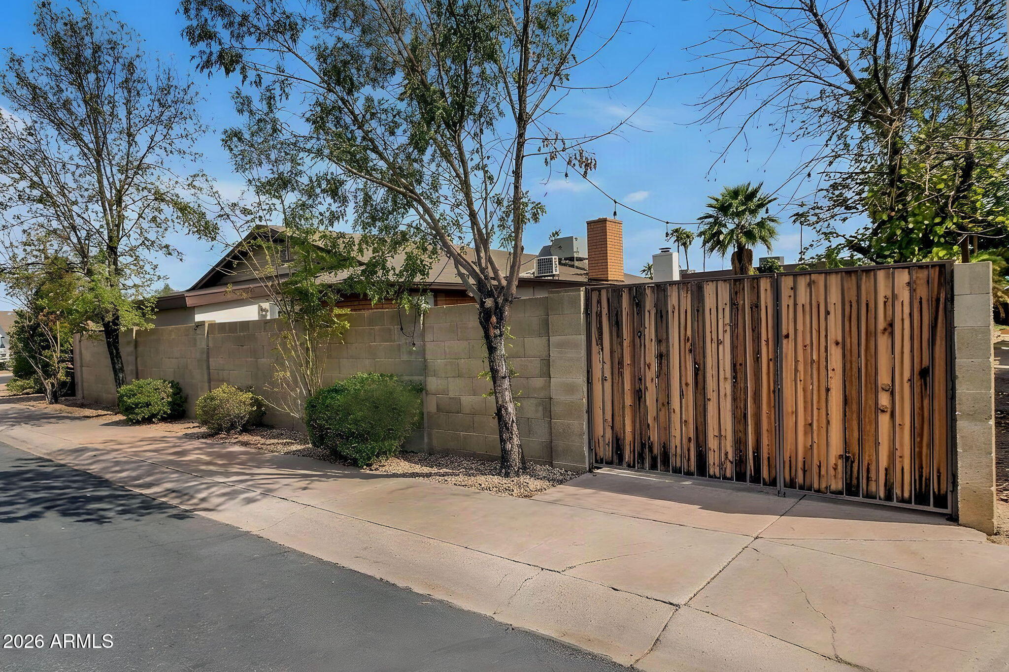 3815 S SHANNON Drive