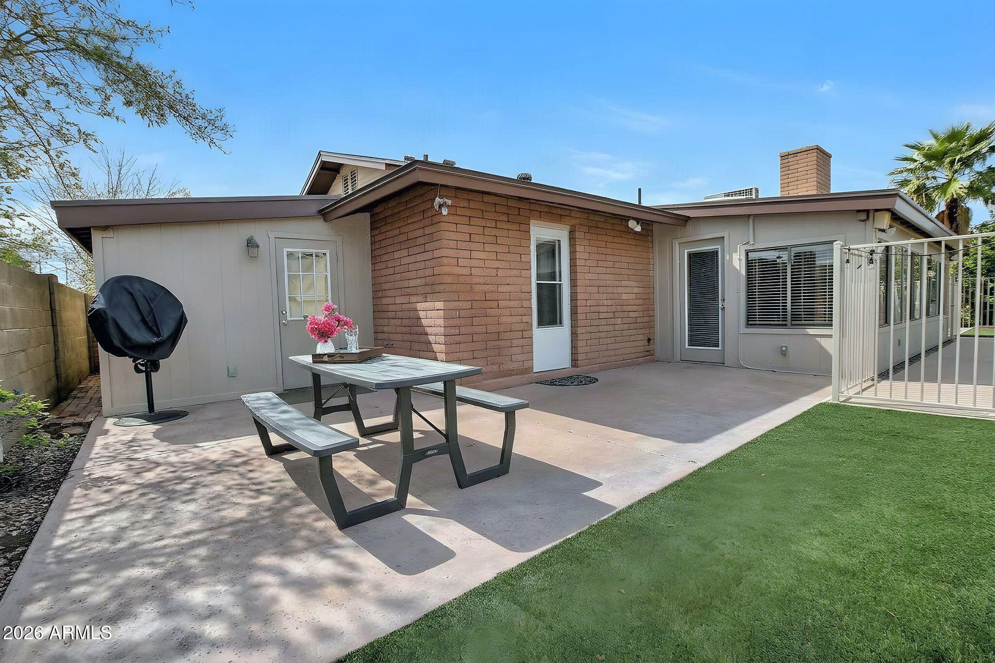3815 S SHANNON Drive