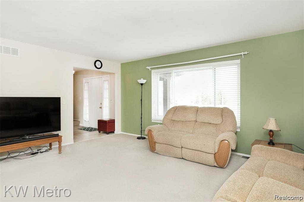 5439 FALMOUTH Drive
