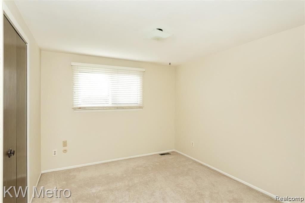 5439 FALMOUTH Drive