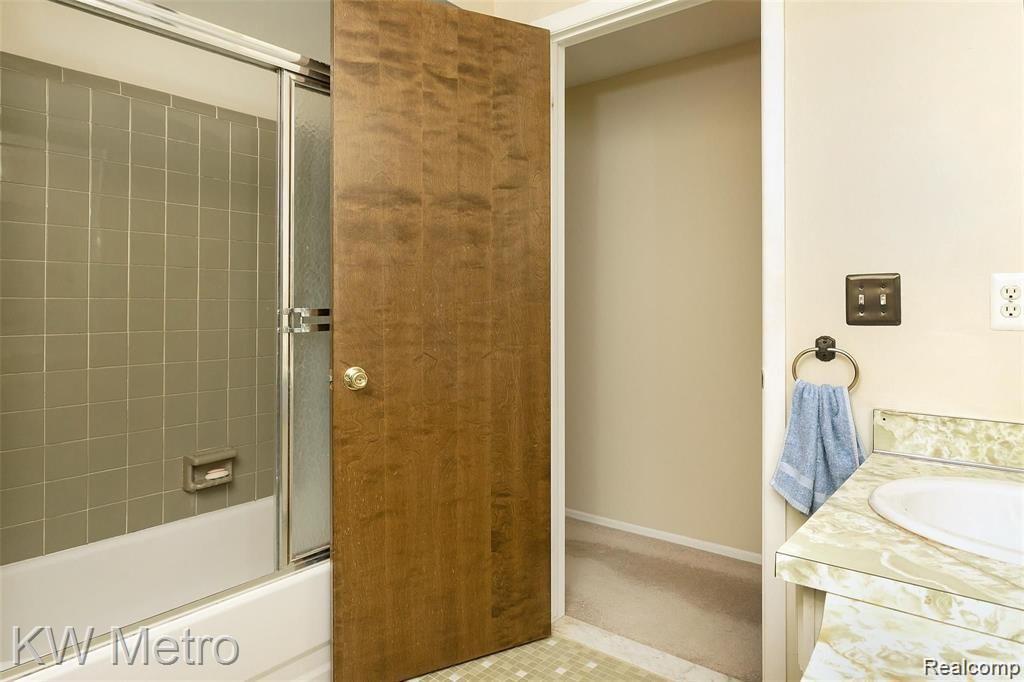 5439 FALMOUTH Drive