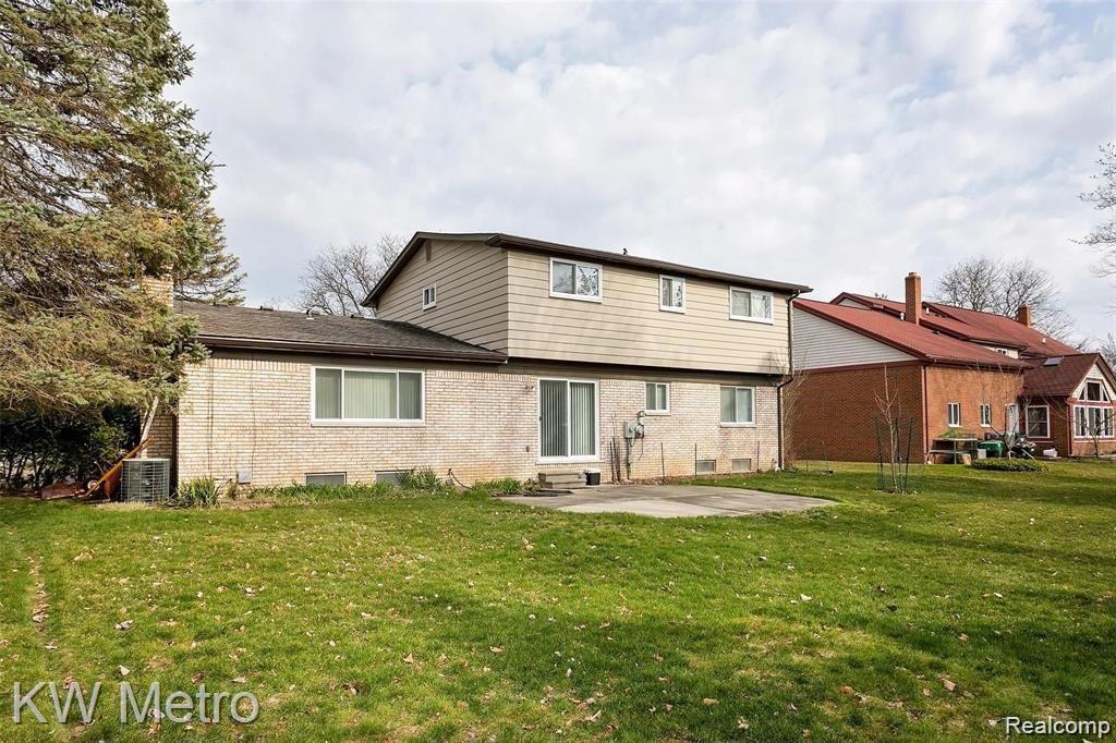 5439 FALMOUTH Drive
