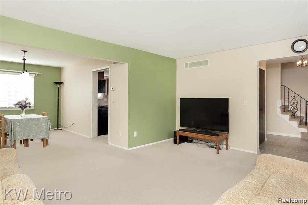 5439 FALMOUTH Drive