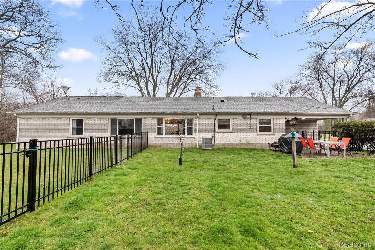 20719 KENNOWAY Circle