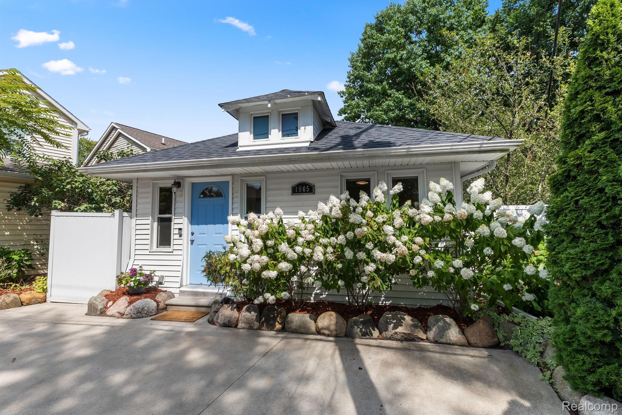 1865 Cass Lake Front Road