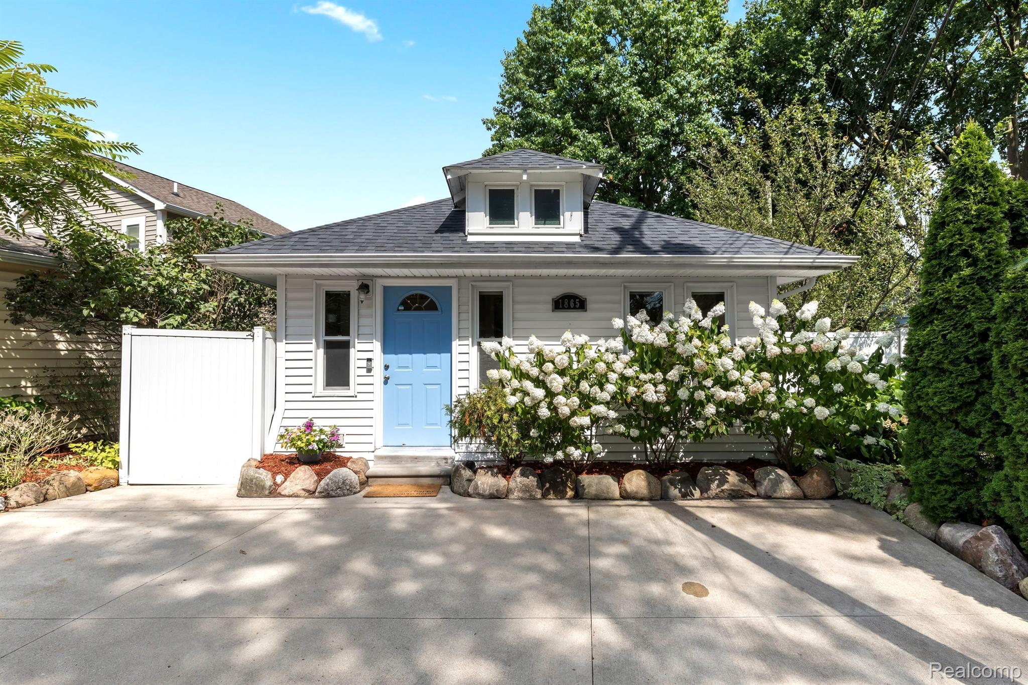 1865 Cass Lake Front Road