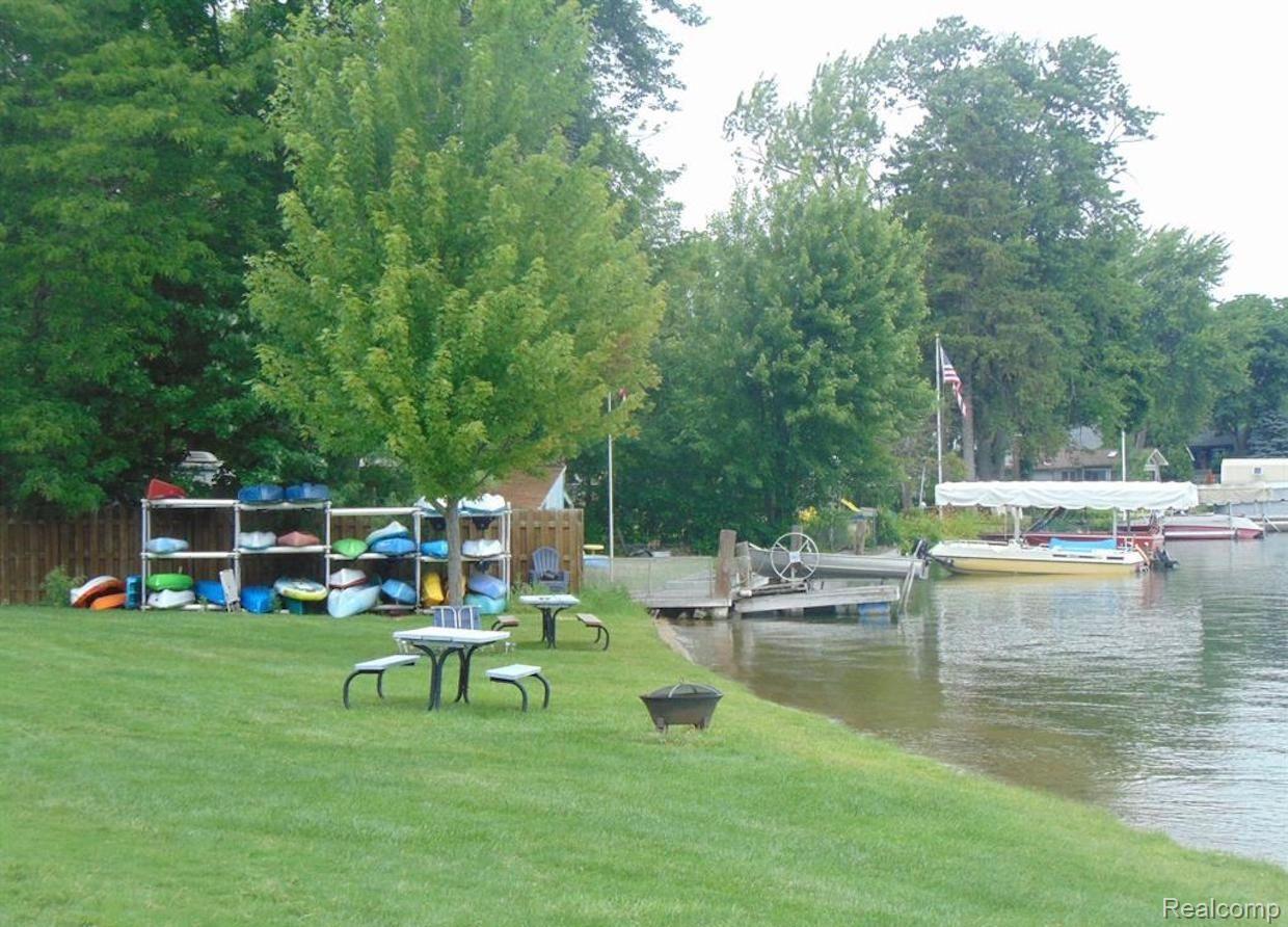 1675 CASS LAKE Road D